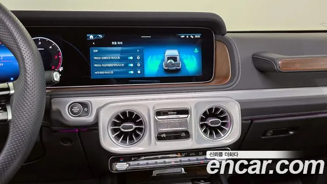 Mercedes-Benz G-Class — Фото автомобиля 12
