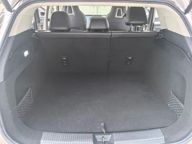Roewe RX5 — Фото автомобиля 13
