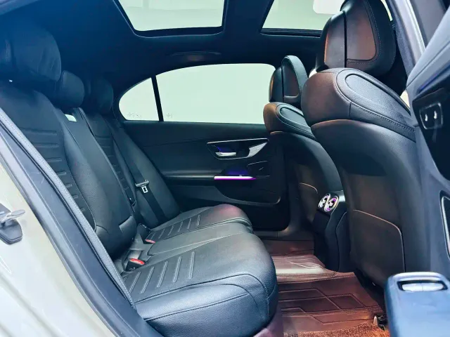 Mercedes-Benz C-Class — Фото автомобиля 14