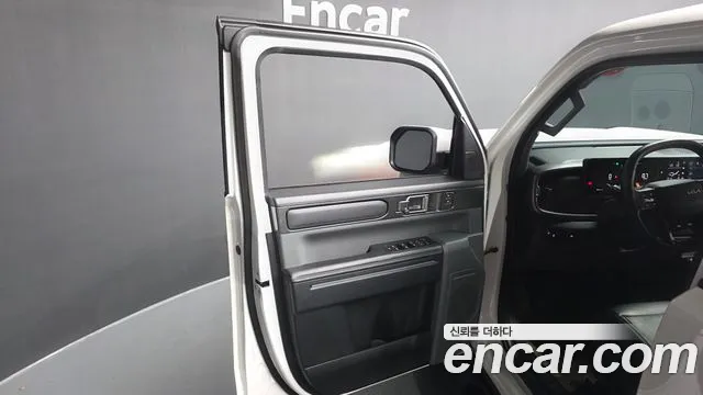 Kia Tasman Tasman 2.5T Бензин 4WD — Фото автомобиля 20