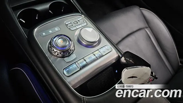 Genesis G90 Бензин 3.5 турбо AWD — Фото автомобиля 8