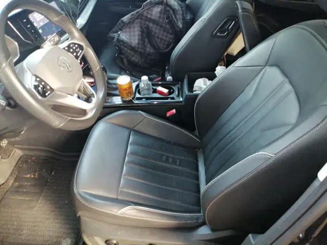 Volkswagen Passat — Фото автомобиля 11