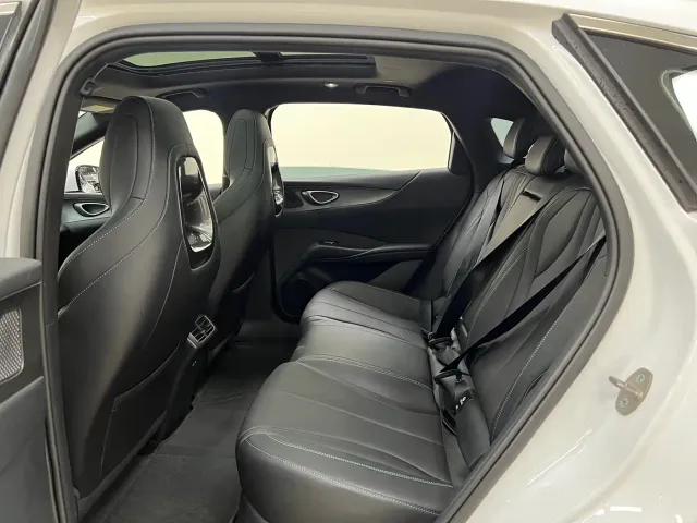 BYD Seal 06 — Фото автомобиля 16
