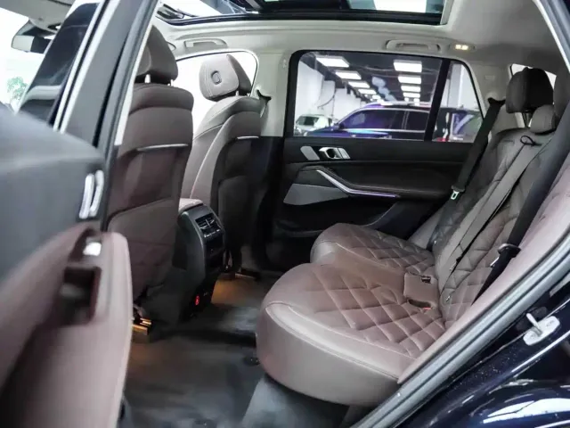 BMW X5 — Фото автомобиля 4