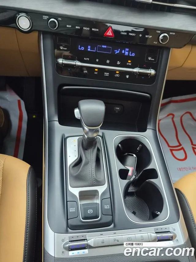 Kia Canival Carnival 4 поколение 9 мест Prestige — Фото автомобиля 12