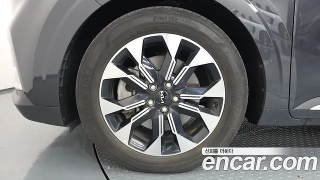 Kia Carnival 4th Gen — Фото автомобиля 5