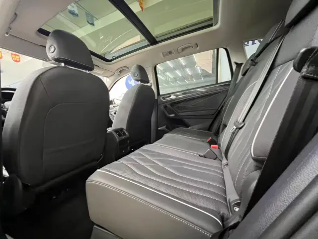 Volkswagen Tiguan L — Фото автомобиля 7