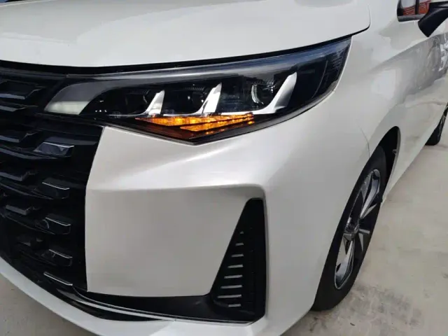 GAC Trumpchi M6 — Фото автомобиля 23