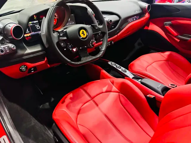 Ferrari F8 — Фото автомобиля 7