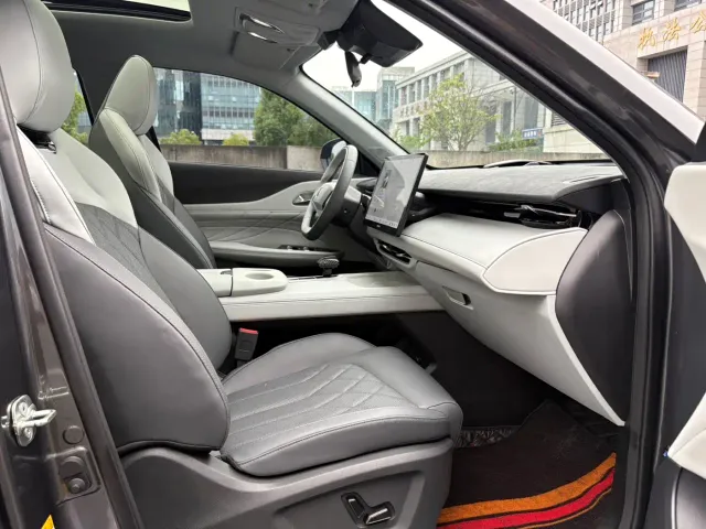 Changan UNI-Z — Фото автомобиля 10