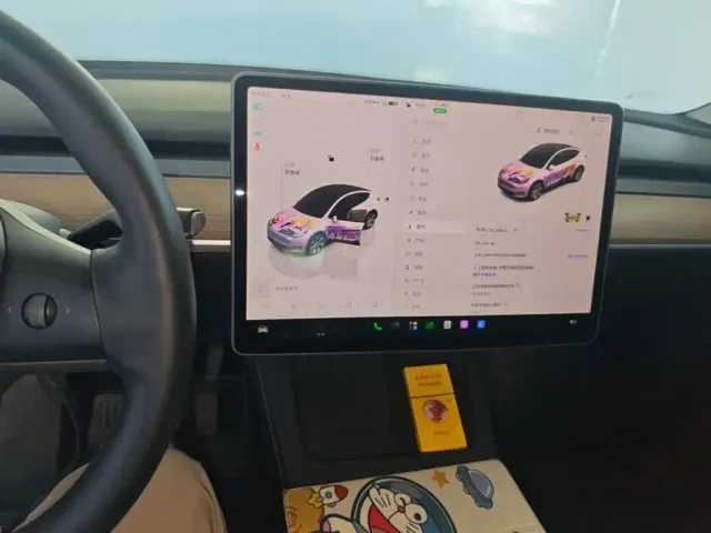 Tesla Model Y — Фото автомобиля 12