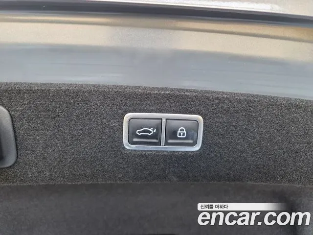 Genesis G90 Бензин 3.5 турбо AWD — Фото автомобиля 11
