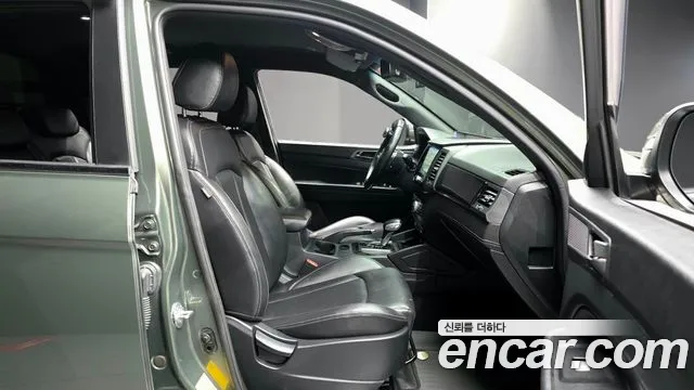 KG_Mobility_Ssangyong Rexton Новый Rexton Sport Дизель 2.2 2WD — Фото автомобиля 11
