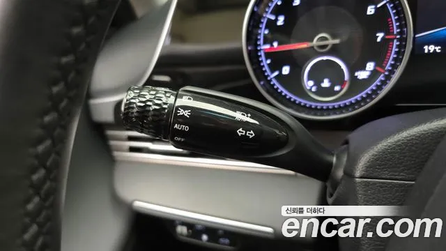 Hyundai Grandeur New — Фото автомобиля 18