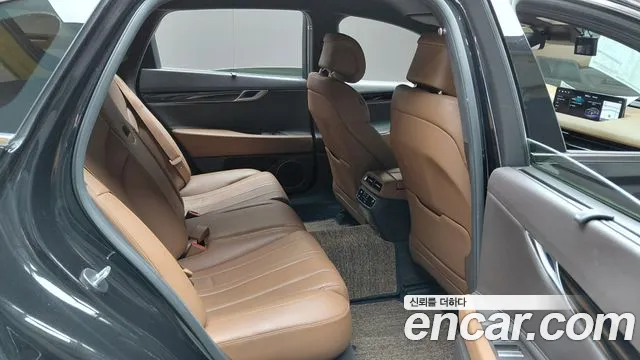 Genesis G80 Бензин 2.5 турбо AWD — Фото автомобиля 19