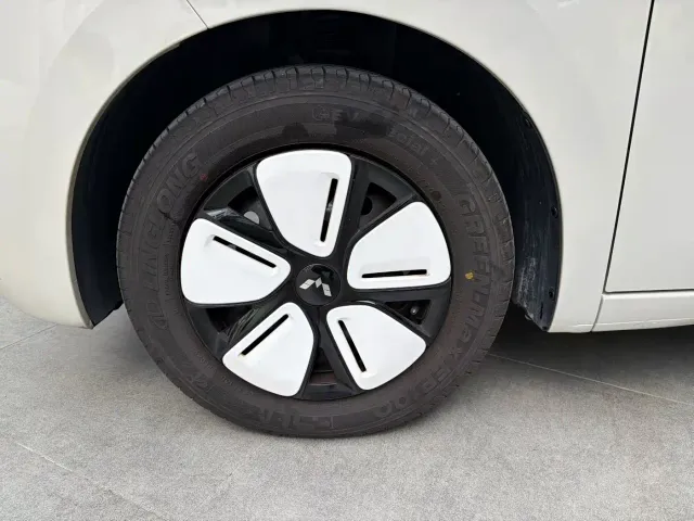 Wuling Hongguang Mini EV — Фото автомобиля 4