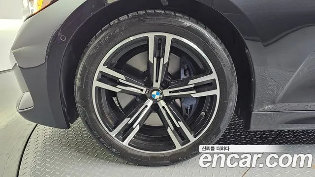 BMW 3-Series 3 серия (G20) 320i M Sport — Фото автомобиля 5