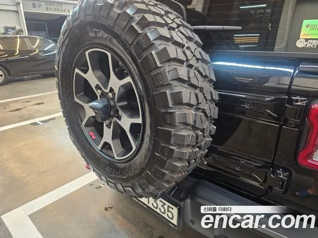 Jeep Wrangler — Фото автомобиля 6