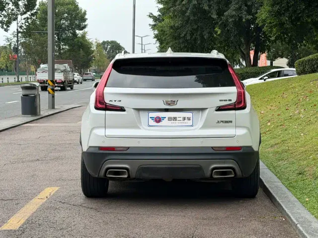 Cadillac XT4 — Фото автомобиля 5