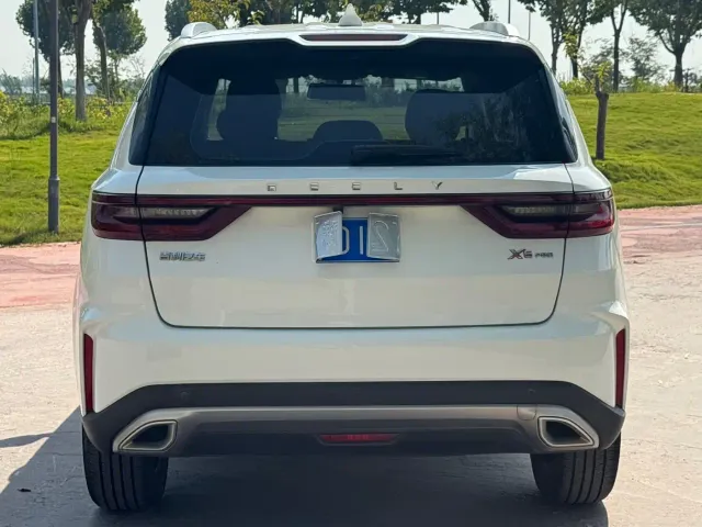 Geely Vision X6 — Фото автомобиля 5