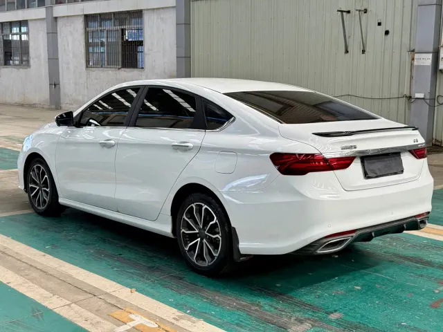 Geely Binrui — Фото автомобиля 6