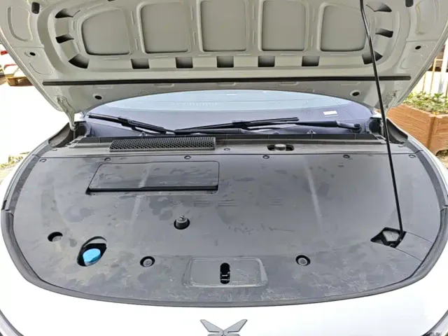 Xpeng P7+ — Фото автомобиля 19