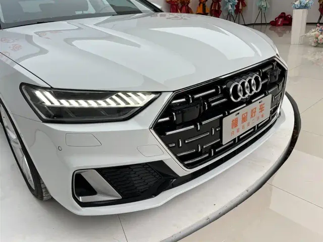 Audi A7L — Фото автомобиля 7