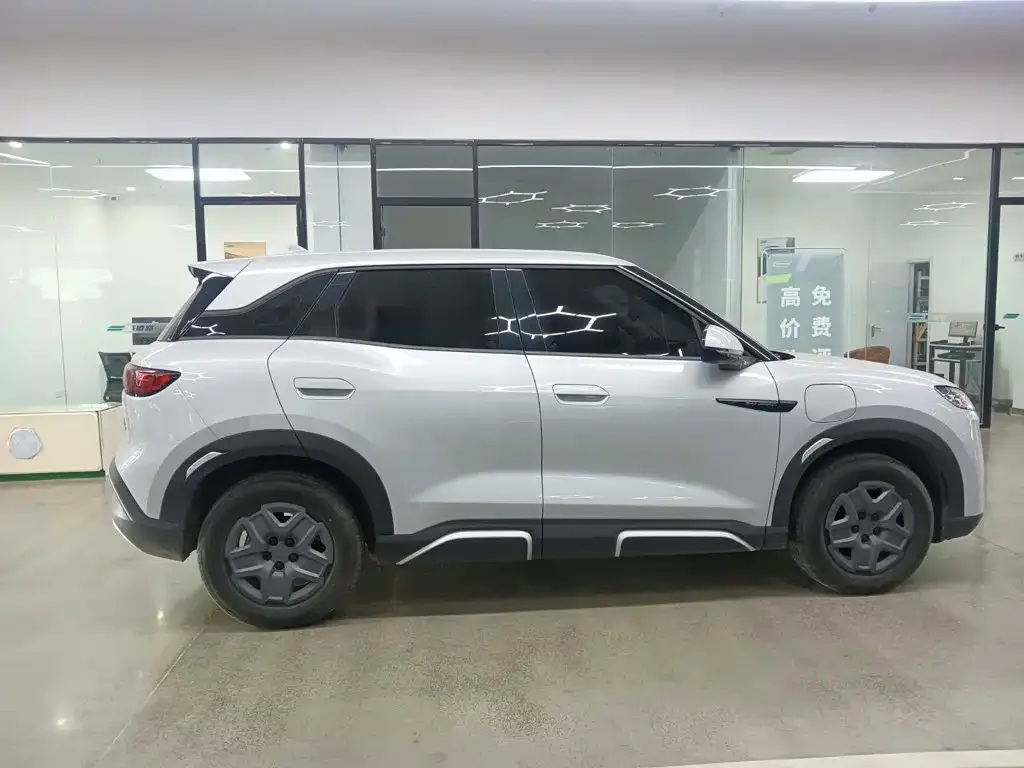 BYD Yuan UP 2024 401KM Vitality Edition — Фото автомобиля 6