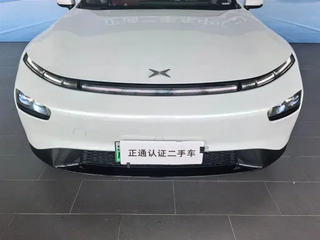 Xpeng P7 — Фото автомобиля 4