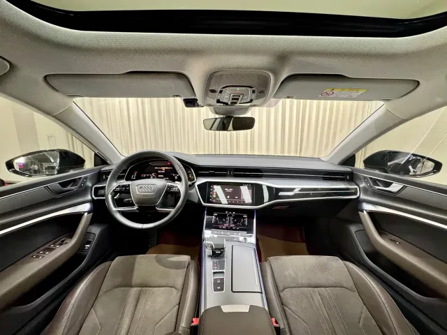 Audi A7L — Фото автомобиля 14