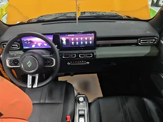 Baojun Yep — Фото автомобиля 9