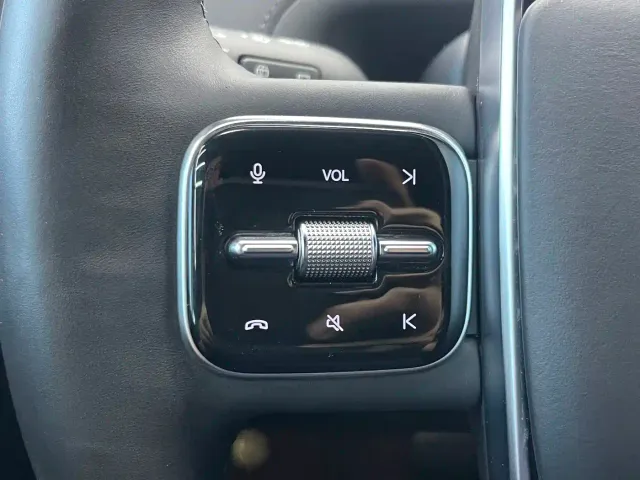 Li Auto L9 — Фото автомобиля 8