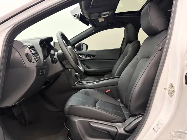 Mazda CX-4 — Фото автомобиля 4