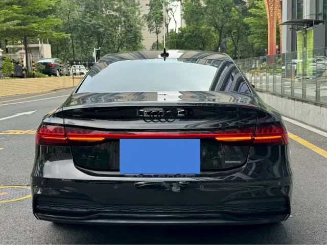 Audi A7L — Фото автомобиля 4