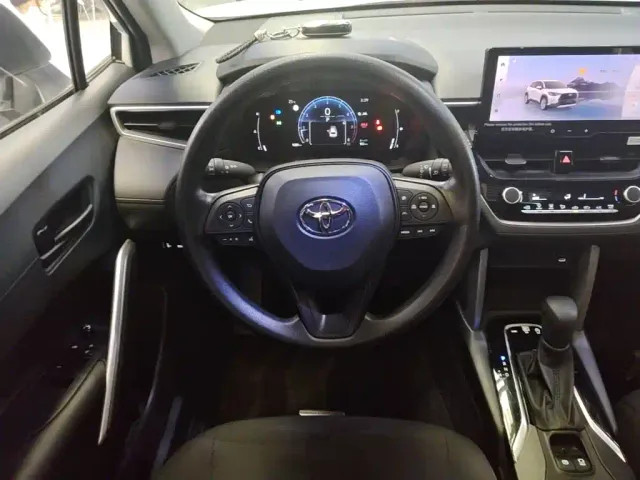 Toyota Corolla Cross — Фото автомобиля 10