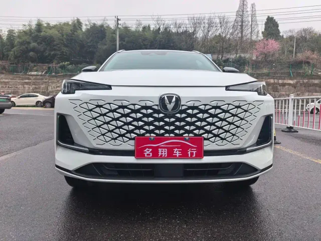 Changan CS55 Plus — Фото автомобиля 3