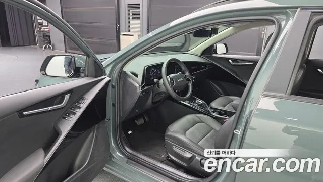 Kia Niro New — Фото автомобиля 15