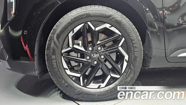 Kia Canival Новый Carnival 4 поколение Бензин 9 мест Noblesse — Фото автомобиля 4