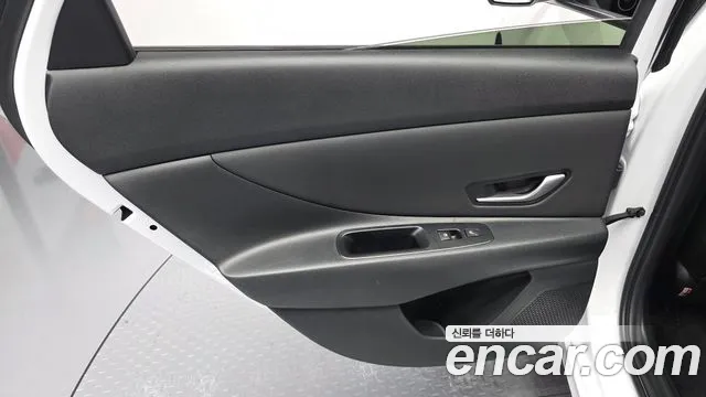 Hyundai Avante CN7 — Фото автомобиля 14
