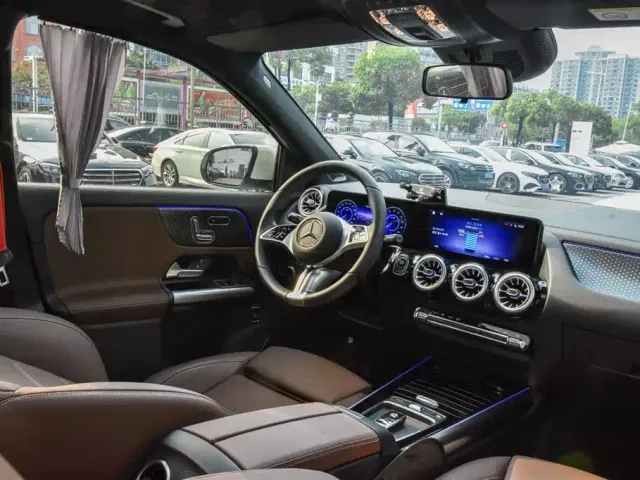 Mercedes-Benz EQA — Фото автомобиля 11