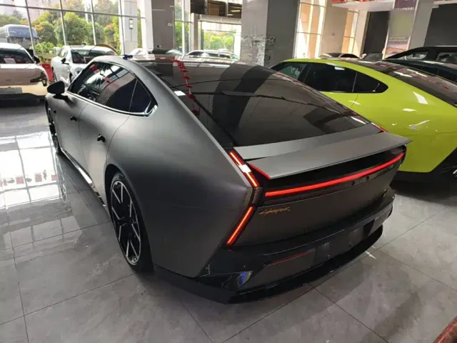 Xpeng P7 — Фото автомобиля 4