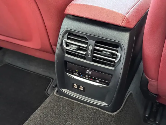 BMW 3 Series — Фото автомобиля 13