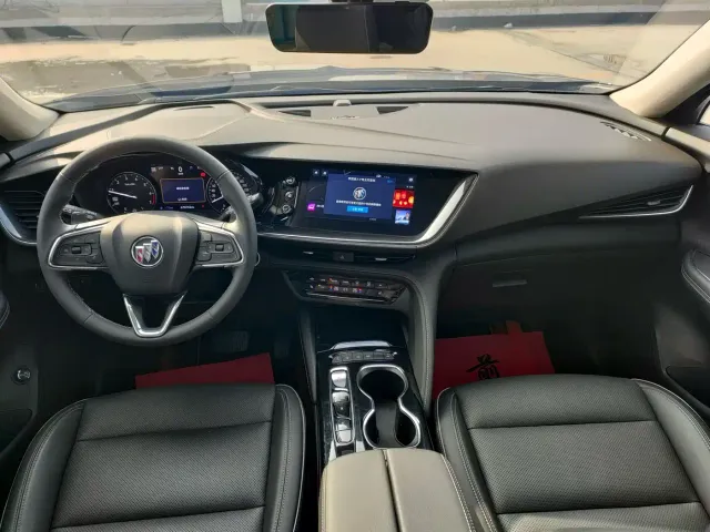 Buick Envision Plus — Фото автомобиля 5