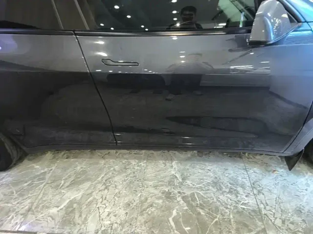 Tesla Model Y — Фото автомобиля 20