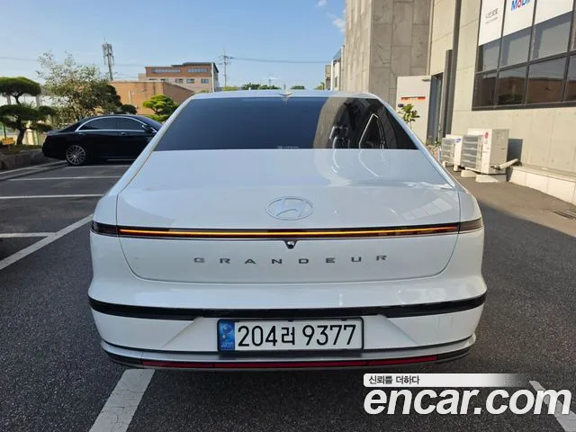 Hyundai Grandeur GN7 — Фото автомобиля 4