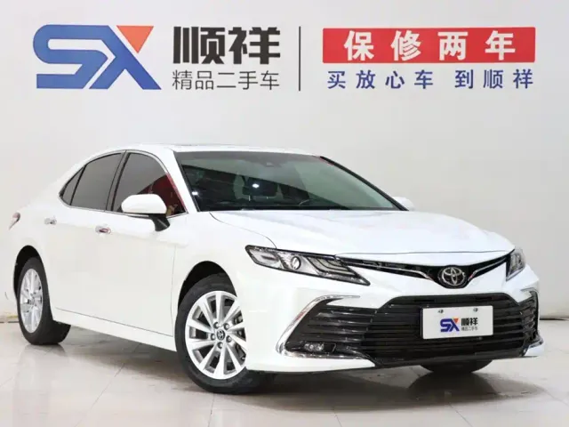 Toyota Camry — Фото автомобиля 3