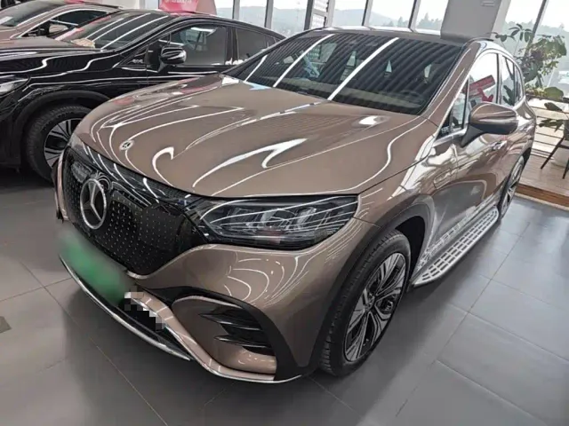Фотография автомобиля — Mercedes-Benz EQE SUV