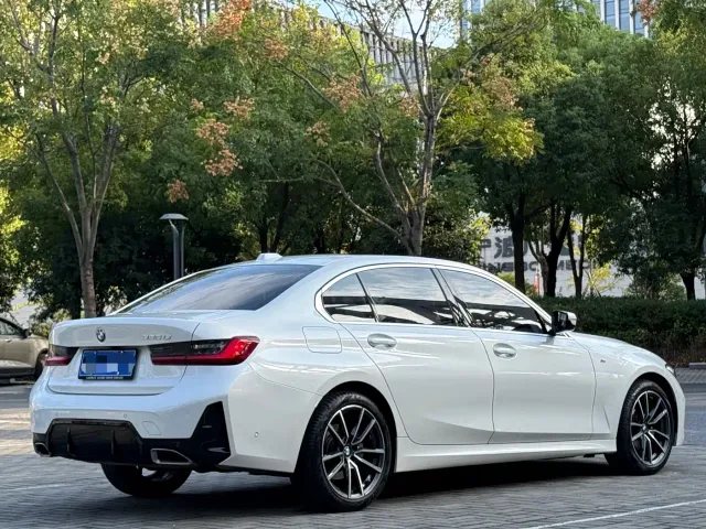 BMW 3 Series — Фото автомобиля 5
