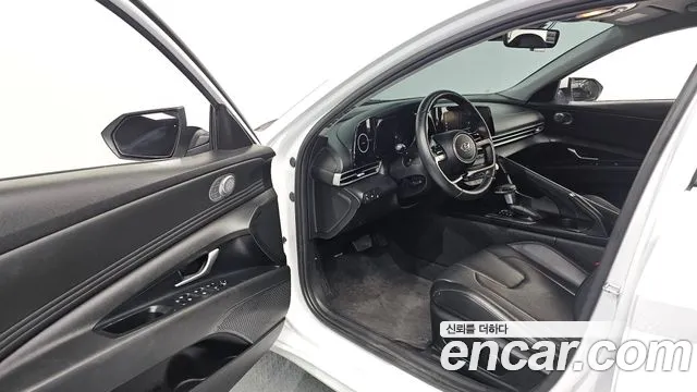 Hyundai Avante CN7 — Фото автомобиля 10