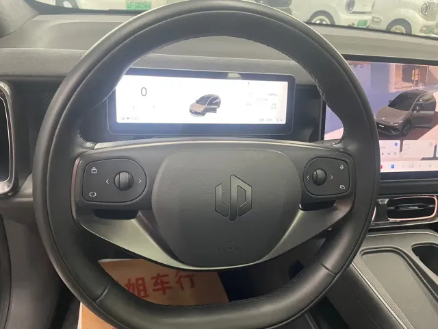 Leapmotor Lafa 5 — Фото автомобиля 5